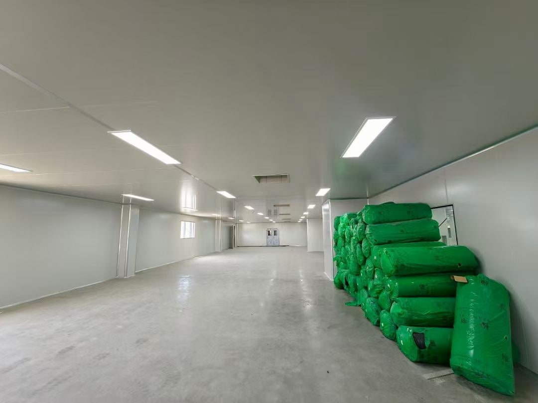 Dokumentasi proyek clean room PT KWD 3